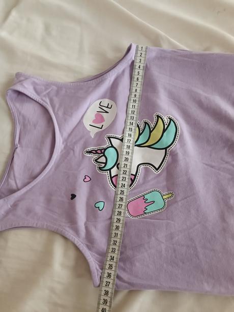 Šaty s jednorožcom, 146