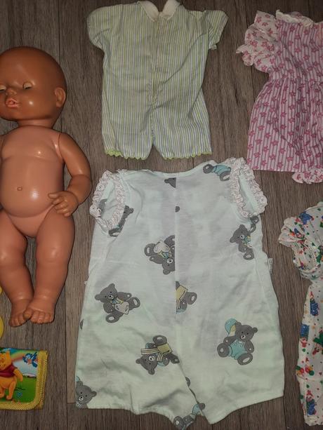 Bábika - bábätko s vecičkami a hračkami,