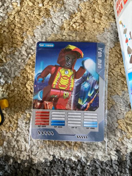 Iron man panáčik a skejty, 