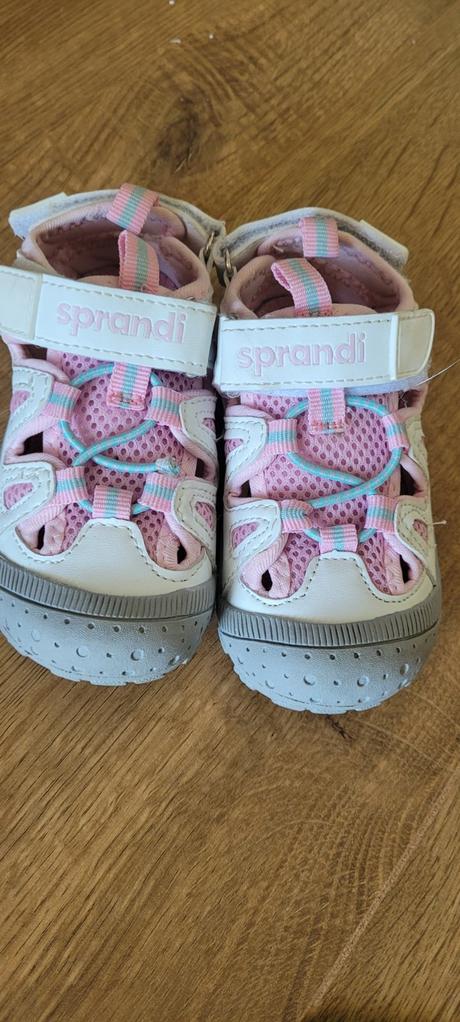 Sprandi sandalky v. 24, sprandi,24
