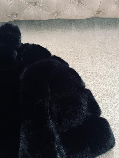 Kožuch s veľkou kapucňou, m