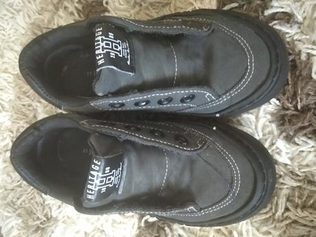 Tenisky, reserved,27