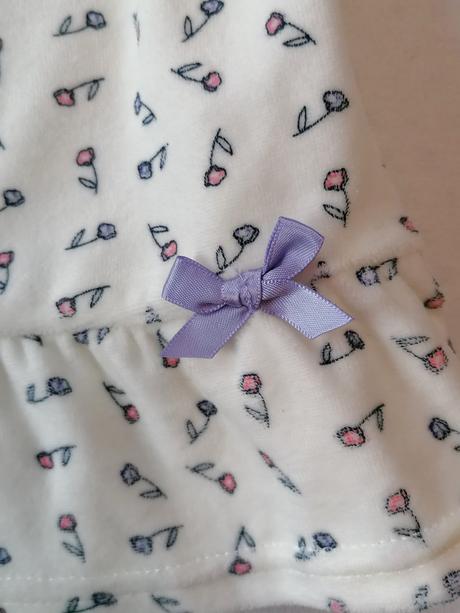 Celoročné zamatové šatočky, 68