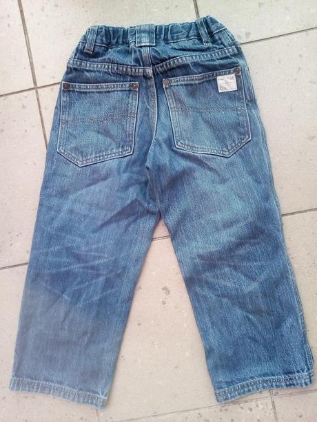 Značkové rifle s gumou v páse, gap,122