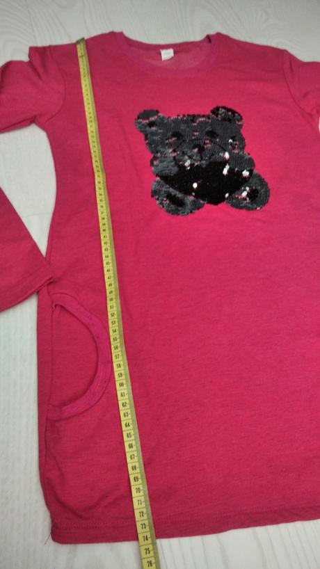 Predĺžene tričko šaty, 176