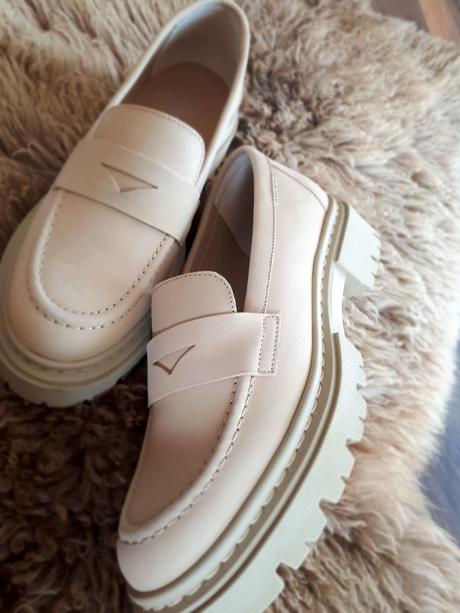 Kožené poltopanky bullboxer vel 41/42, 41