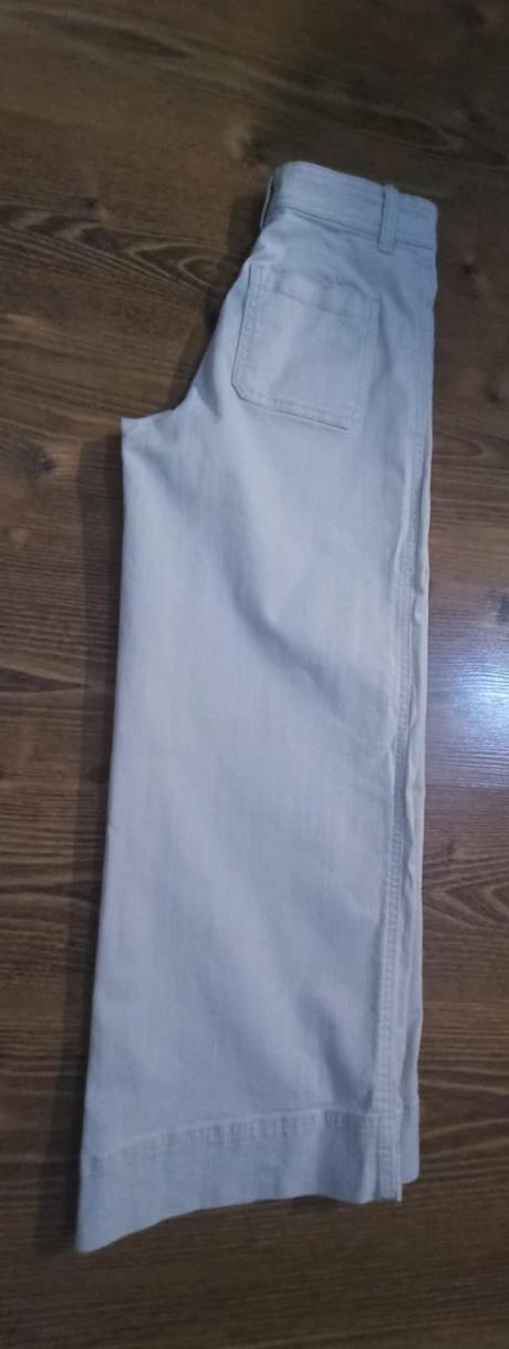 Rifle moderné, maslové, málo nosené, 34