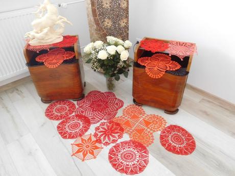 Červené háčkované, 