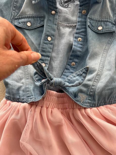 Guess šaty vel.5, guess,110