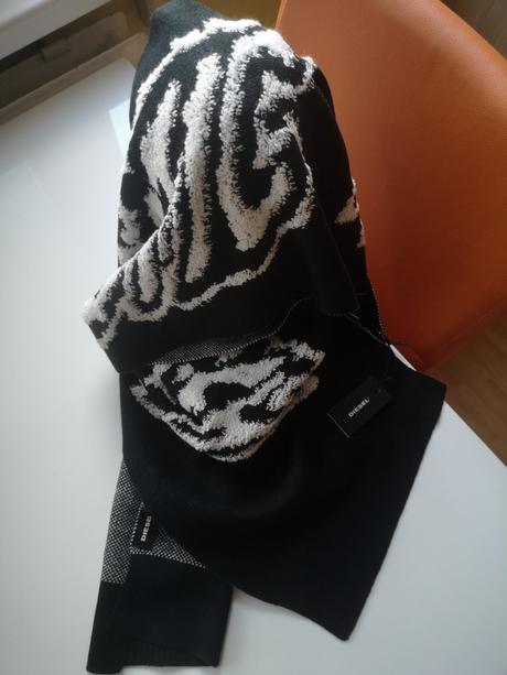 Diesel zimný šál, diesel