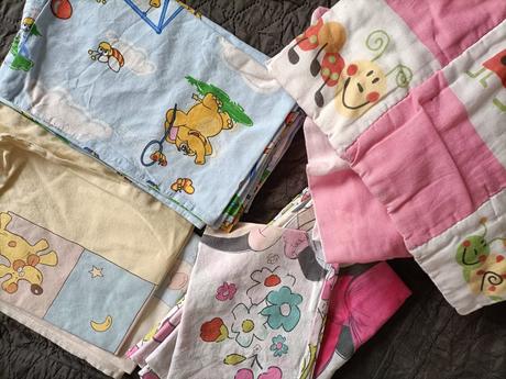 Balík 3 posteľné prádlo a tenší paplóniks vankusom, šírka (cm): 80,dĺžka (cm): 120