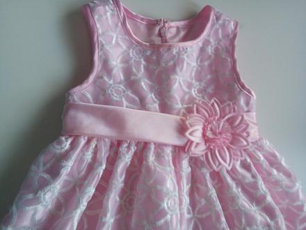 Slávnostné šaty., 92