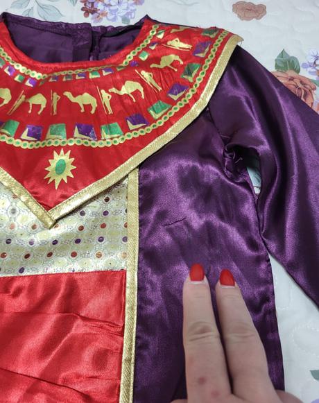 Karnevalové šaty na 7-8 rokov, 