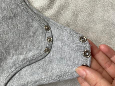 Svietiace body lemur, 74