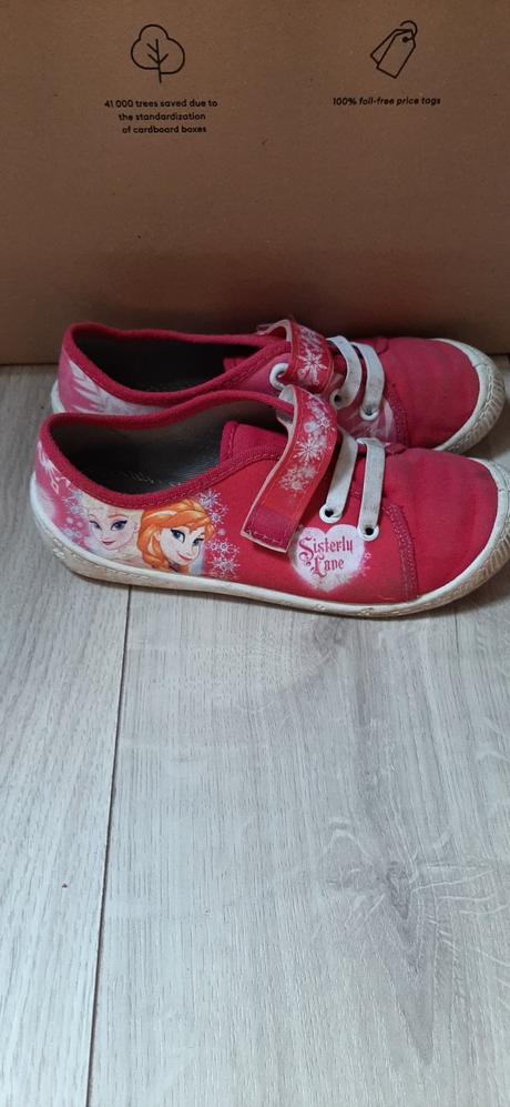 Dievcenske cvicky/papucky s elzou, 32