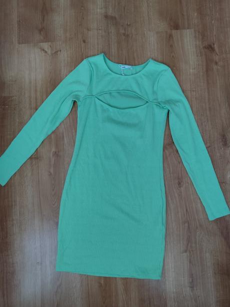 Pistaciove sexy saty s prestrihmi, sinsay,l