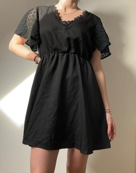 Čipkované šaty, m