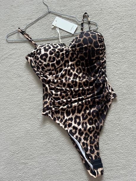 Leopardie body -tielko, l / m
