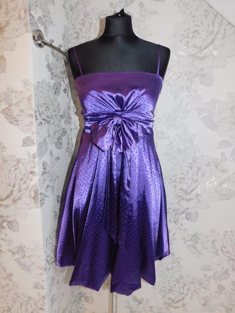 Velmi pekne šaty na slavnost, 38