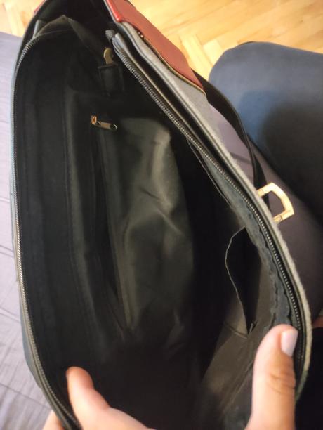 Minimálne nosená taška aktovka, 