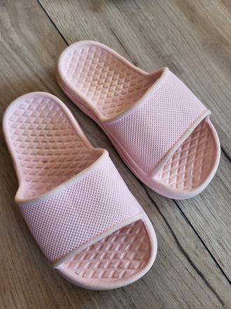 Šlapky do vody, lupilu,24