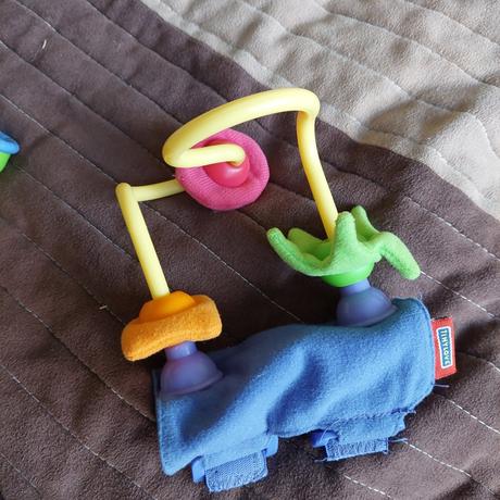 Hrkalky 2 ks na kocik/autosedacku, 