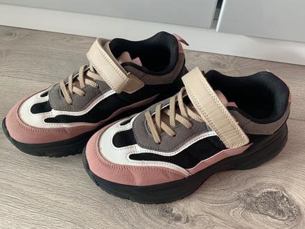 Ľahké tenisky, reserved,35