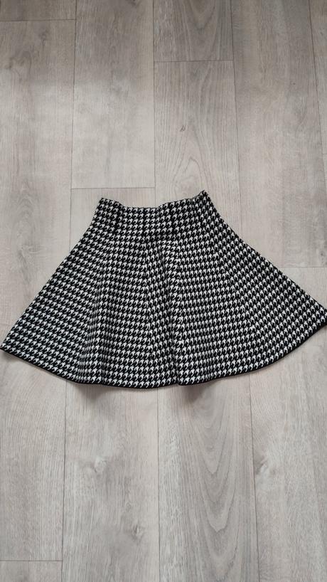 Sukňa aura via, 128