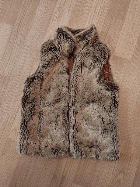 Kožušinková vestička, 110