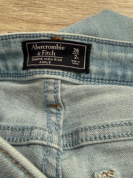 Damske rifle, abercrombie&fitch,26