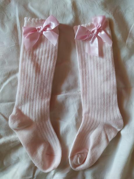 Podkolienky s mašličkou, 26