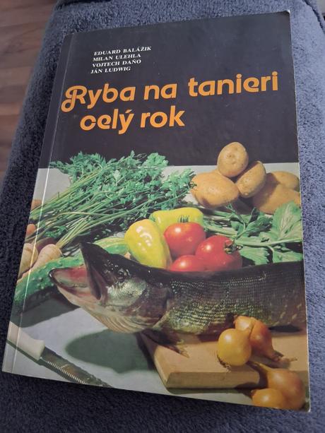Knihy a komiksy nové,raz prečítané ceny dohodou,