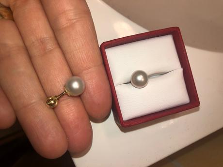 Zlaté perlové náušnice,