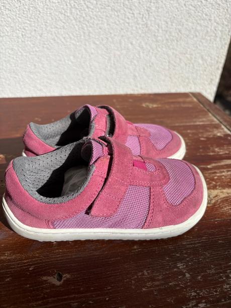 Be lenka tenisky, be lenka,27