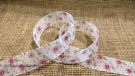 Ozdobná stuha 25 mm - kvety,