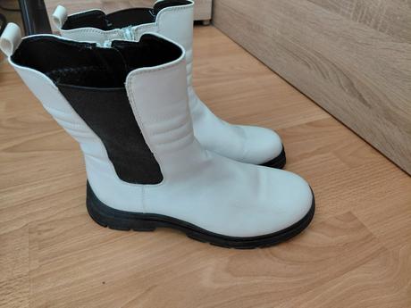 Biele čižmy, graceland,38