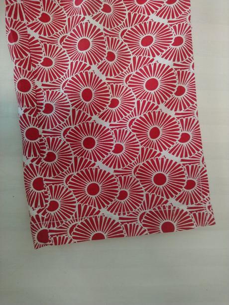 Trištvťáky s červeno bielym vzorom to bee to, xs/s, s