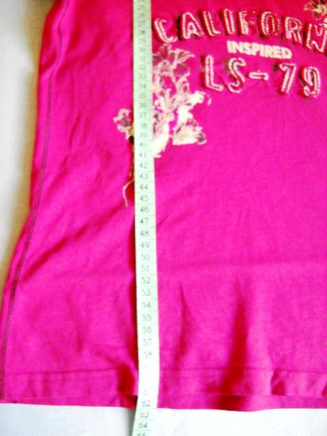 Fialovo cyklaménové tričko, s