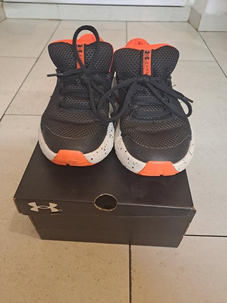 Botasky, under armour,36