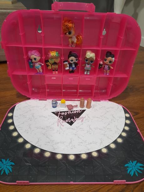 Lol bábiky+kufrík, 