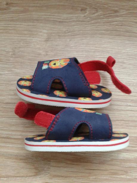 Levikove sandalky, f&f,19