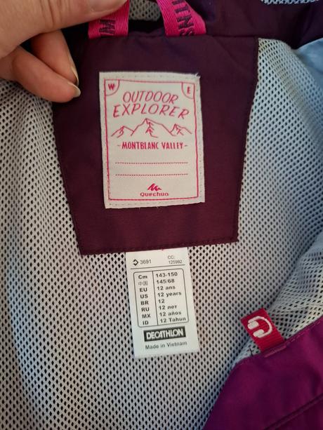 Nepremokavá bunda quechua, veľ. 143-150 (12 rokov), 146