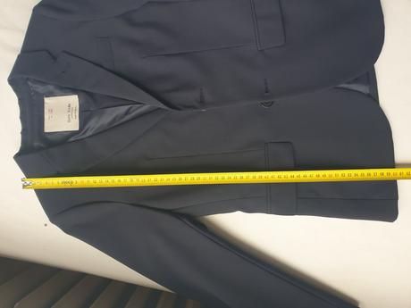 Krásny nohavicový oblek zara, 140