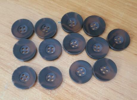 Gombíky veľké 13ks, 