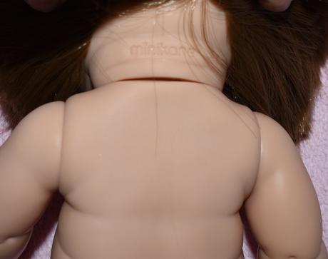 Chloé bábika minikane s hnedými vlasmi, 