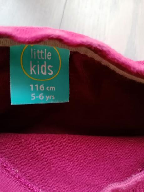 Červené tričká, 116