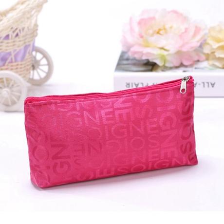 Kozmetická taštička 6 farieb,