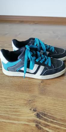 Chlapčenské tenisky, 31