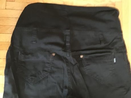 Tehotenské nohavice, l