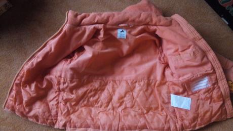 Bunda na donosenie s poštou, 104